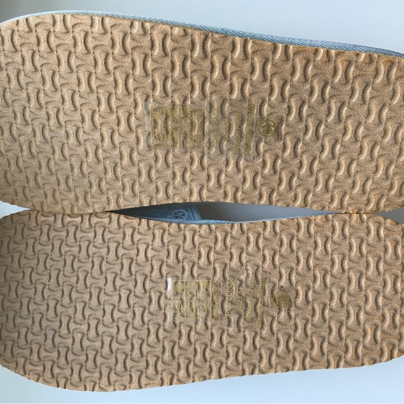 NWT Journee Collection Women’s Eniola TruComfort foam slide flat sandals blue - Picture 12 of 12